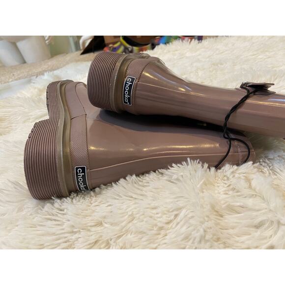 chooka Shoes - Chooka Taupe Rubber Rain Boots NWT